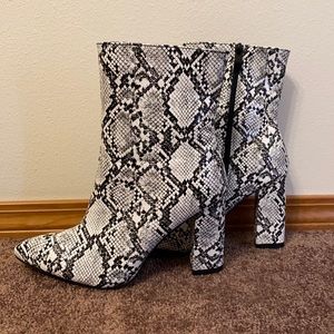 Heeled boots, Size:9